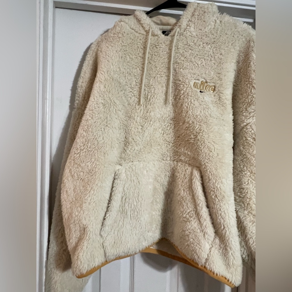 Women’s NIKE Sportswear sherpa hoodie